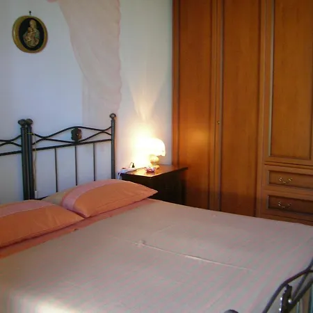 Guest house Dei Romaniani 3*
