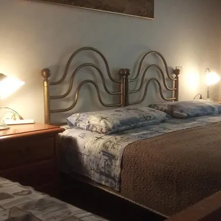 Dei Romaniani 3*